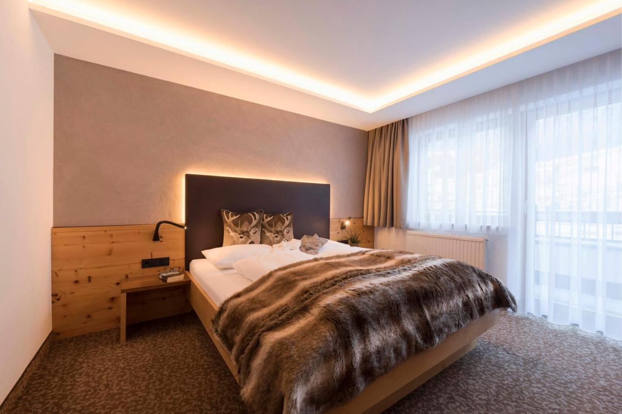 Hotel Garni Mirabell Ischgl Exterior photo