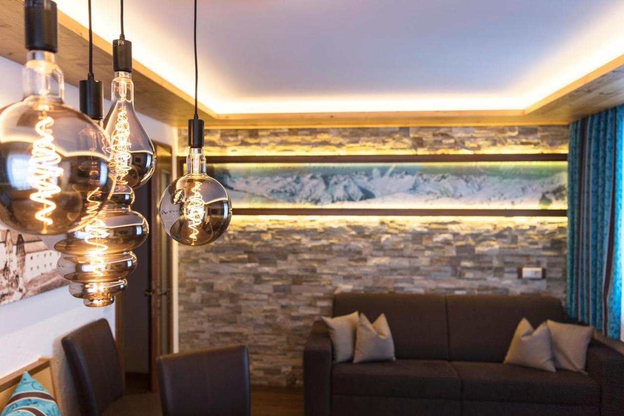 Hotel Garni Mirabell Ischgl Exterior photo
